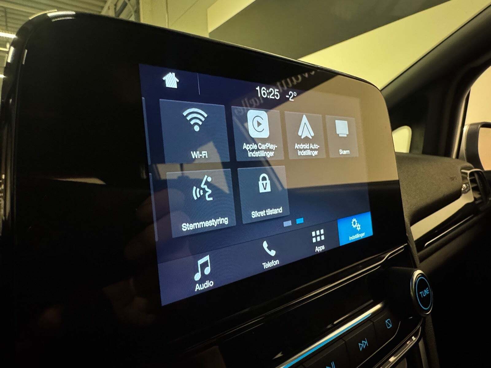 Sølv Ford Fiesta fra 2018