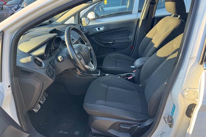 undefined Ford Fiesta fra 2014