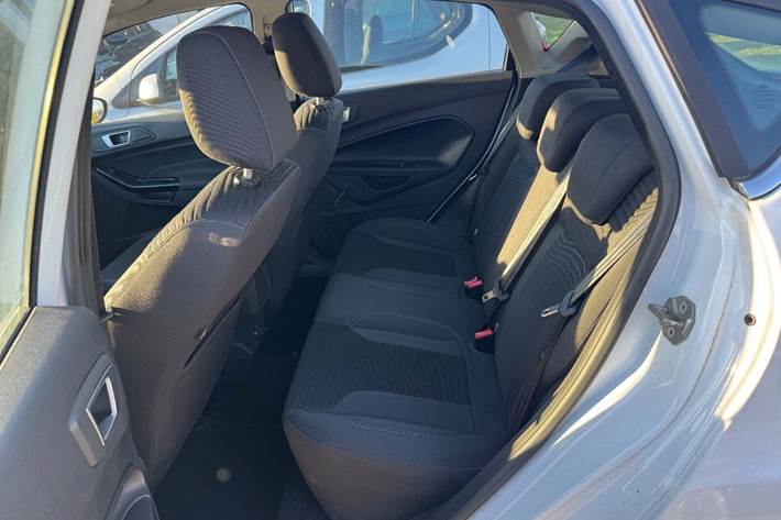 undefined Ford Fiesta fra 2014