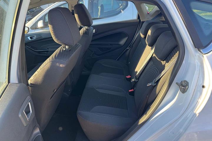 undefined Ford Fiesta fra 2014