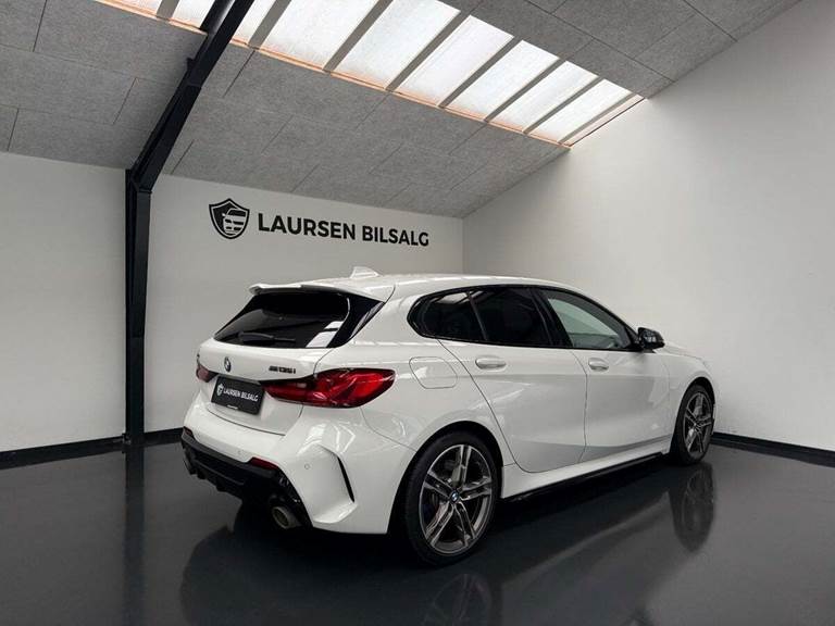 BMW M135i 2,0 Connected xDrive aut.