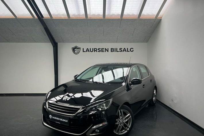 Sort Peugeot 308 fra 2014