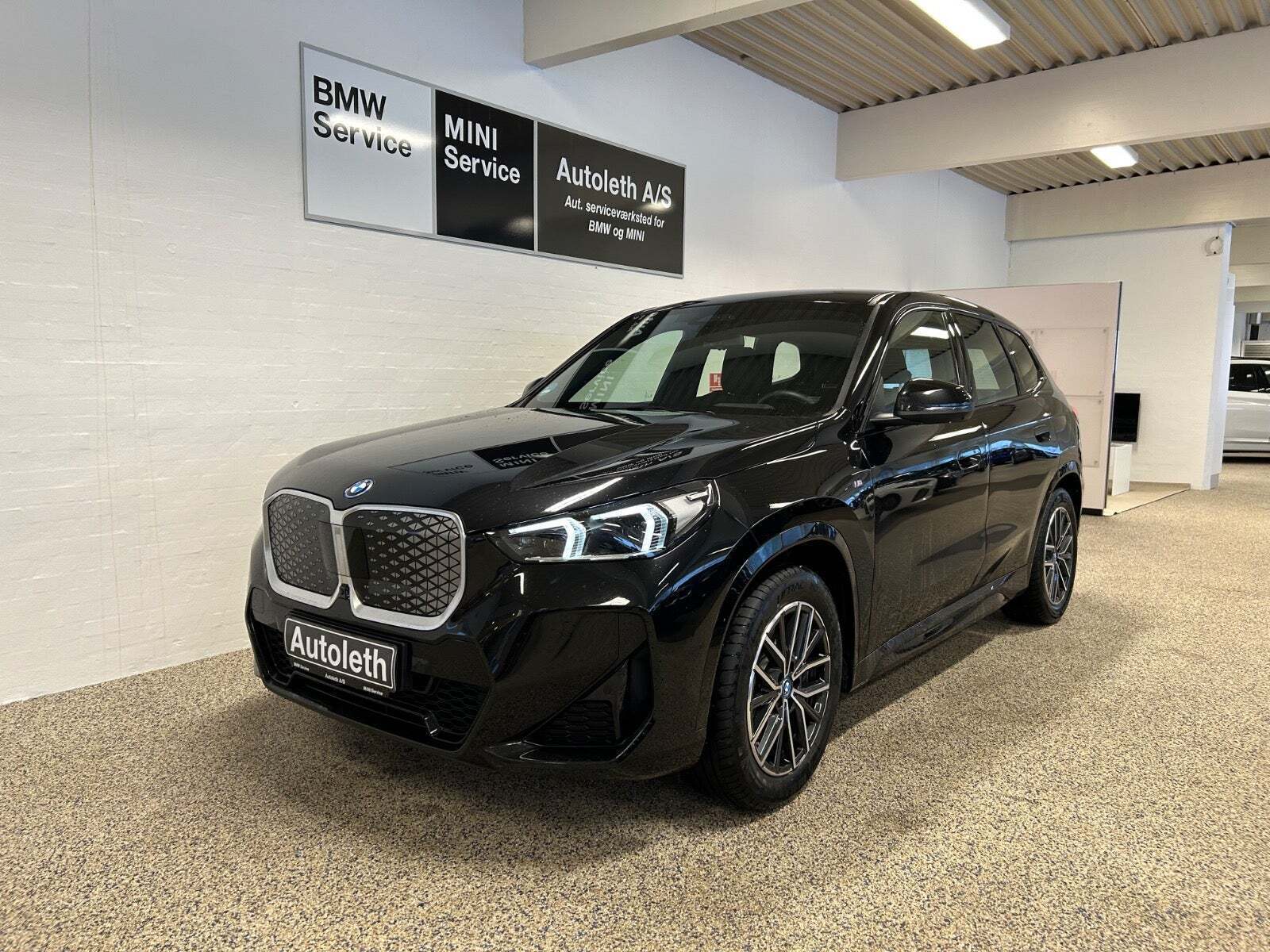 BMW iX1 xDrive30 Fully Charged M-Sport