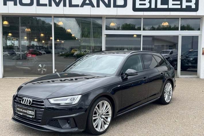 Sort Audi A4 fra 2020 set udefra