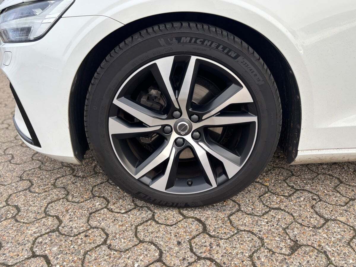 Volvo V60 2,0 D4 190 R-Design aut.