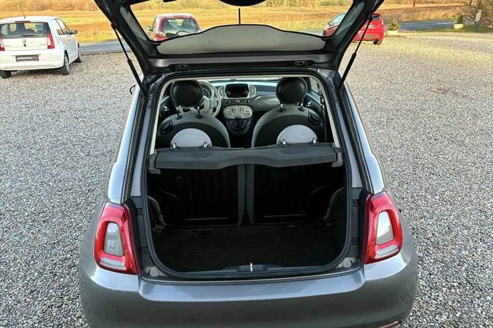 Grå Fiat 500 fra 2016