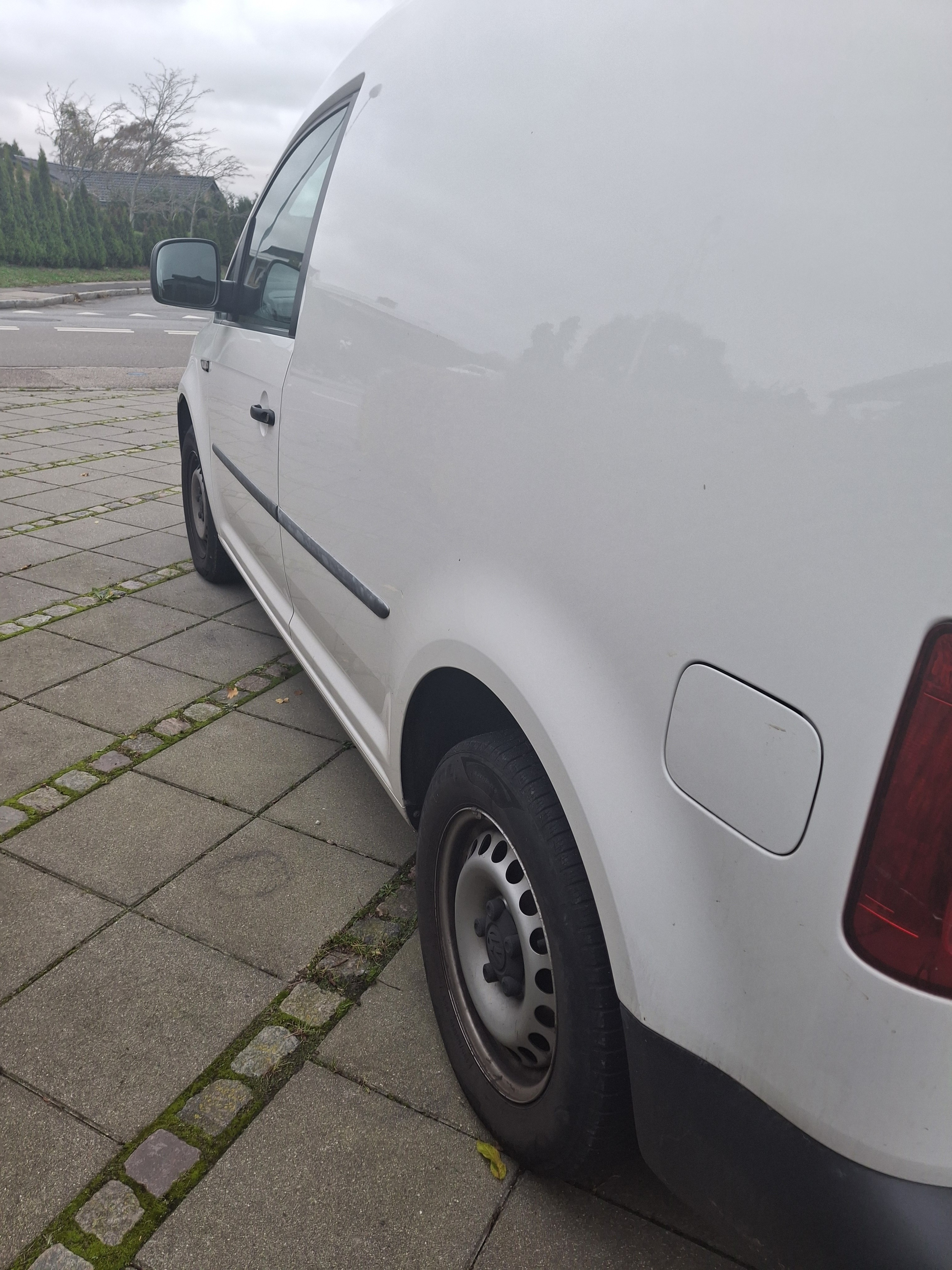 VW Caddy 1,2 TSI 84