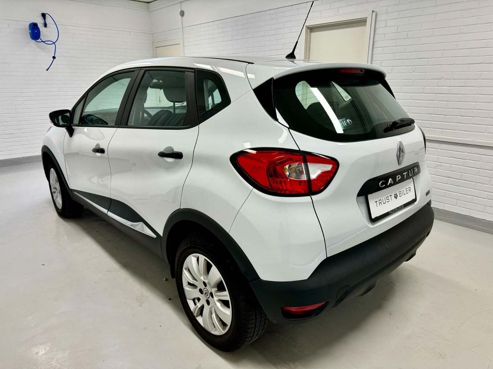 Hvid Renault Captur fra 2017