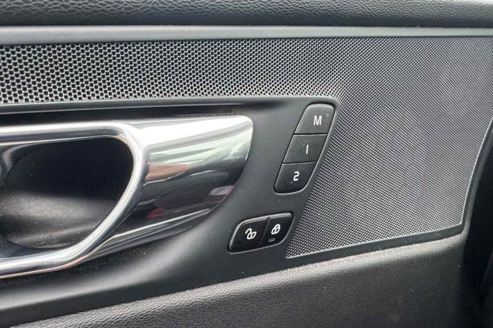 Hvid Volvo XC60 fra 2018