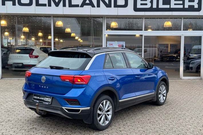 Blå VW T-Roc fra 2019