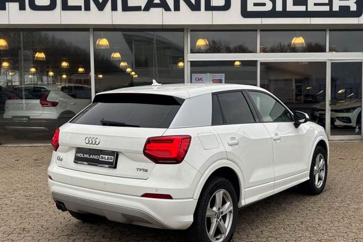 Hvid Audi Q2 fra 2018