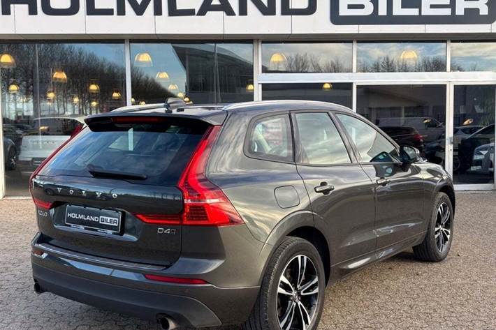 Sort Volvo XC60 fra 2018