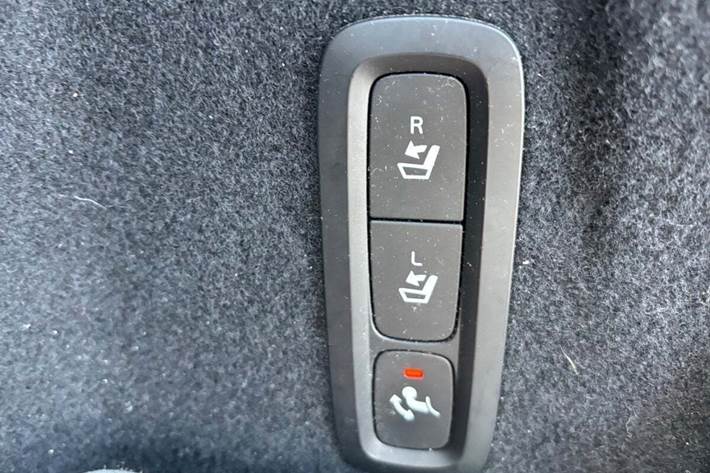 Sort Volvo XC60 fra 2018