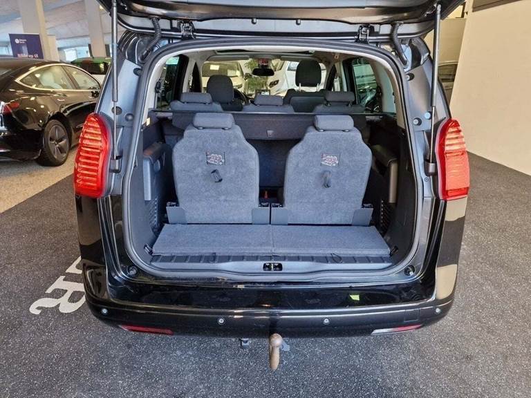 Peugeot 5008 1,6 BlueHDi 120 Allure 7prs