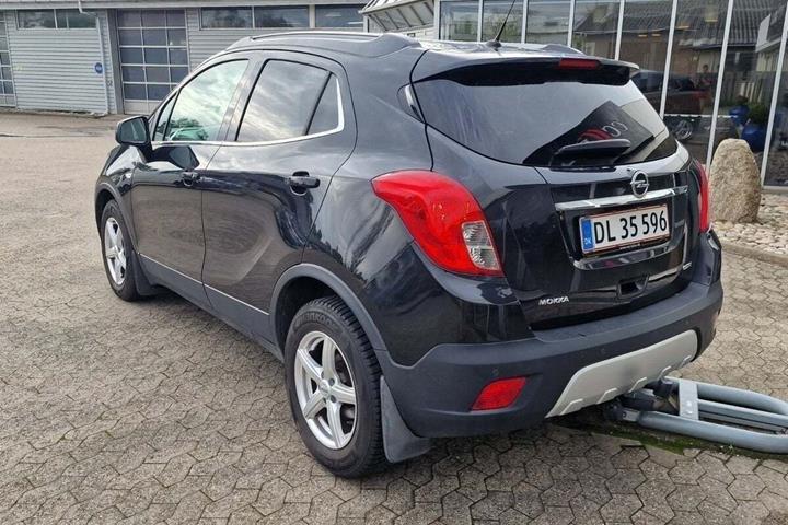 Sort Opel Mokka fra 2015