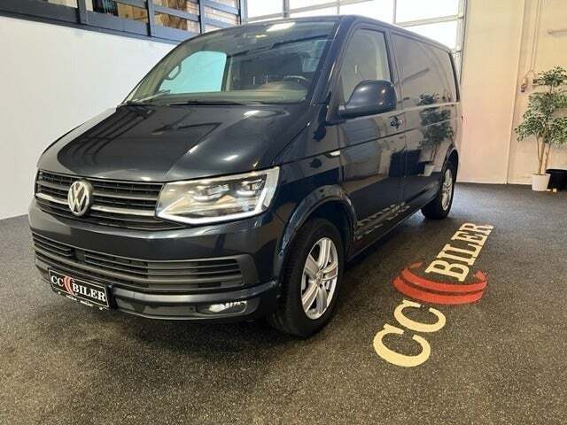 Sort VW Transporter fra 2017
