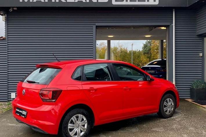 Rød VW Polo fra 2018