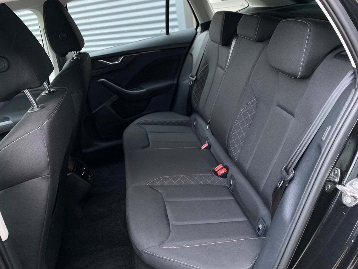 Sort Skoda Scala fra 2021