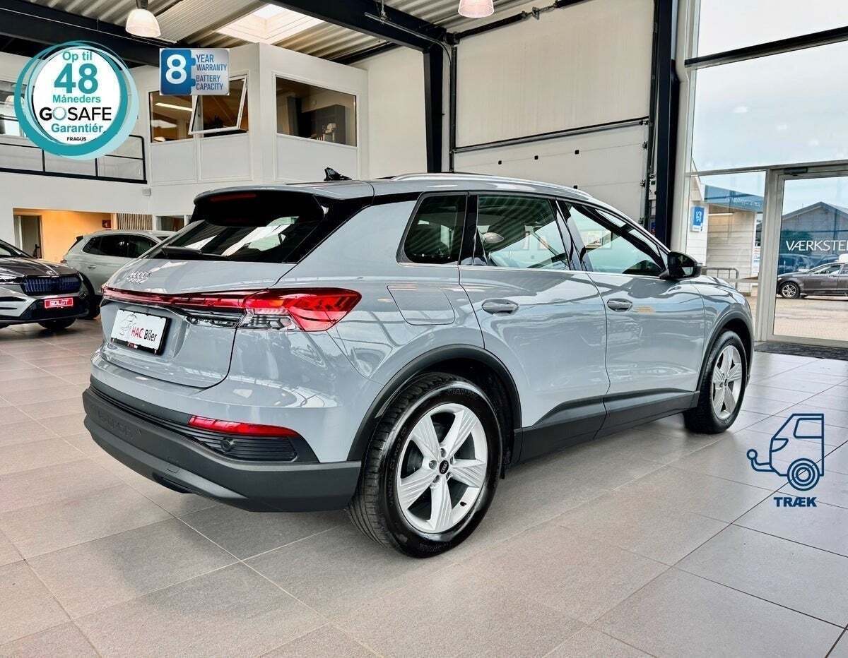Gul Audi Q4 e-tron fra 2024