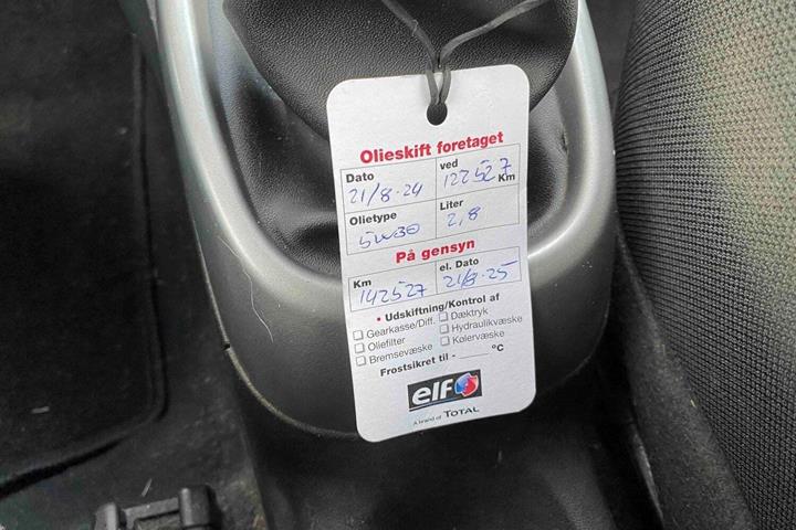Grå Toyota Aygo fra 2014