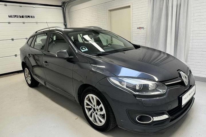 Grå Renault Megane III fra 2014