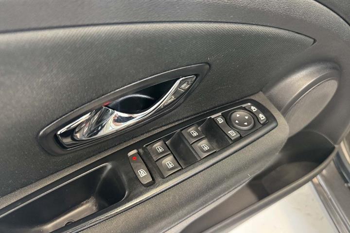 Grå Renault Megane III fra 2014