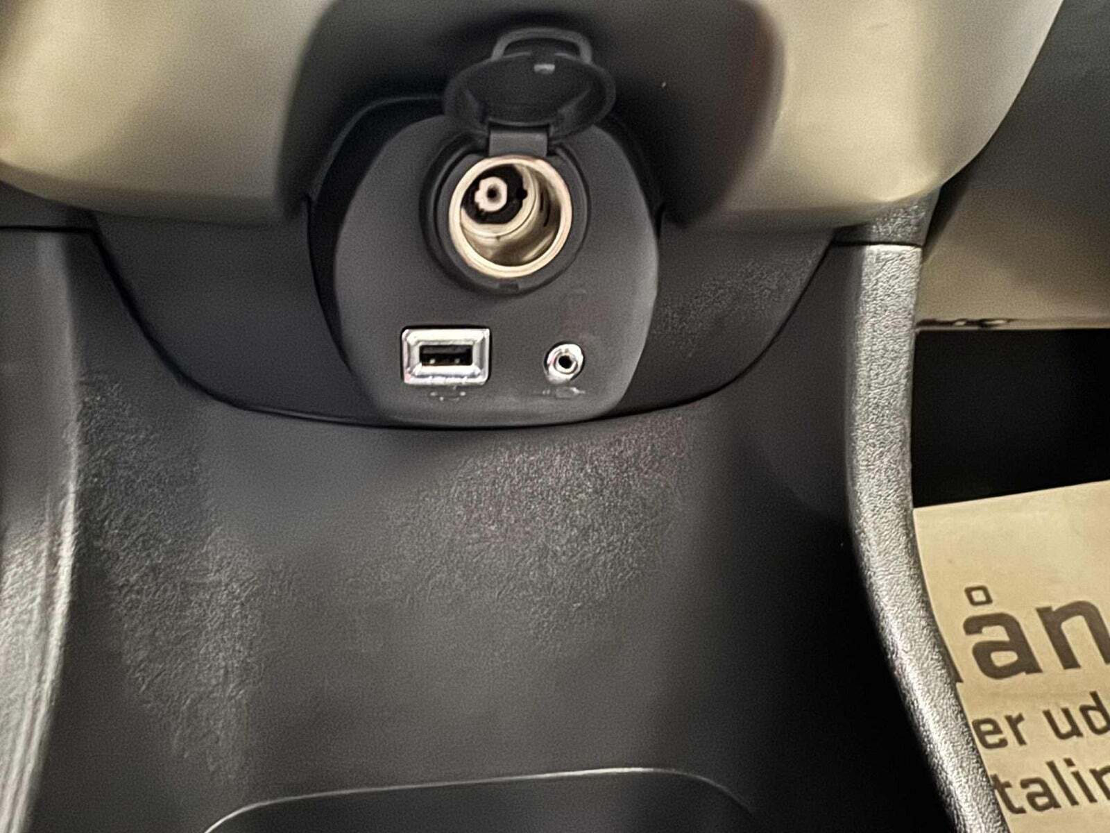 Hvid Toyota Aygo fra 2014