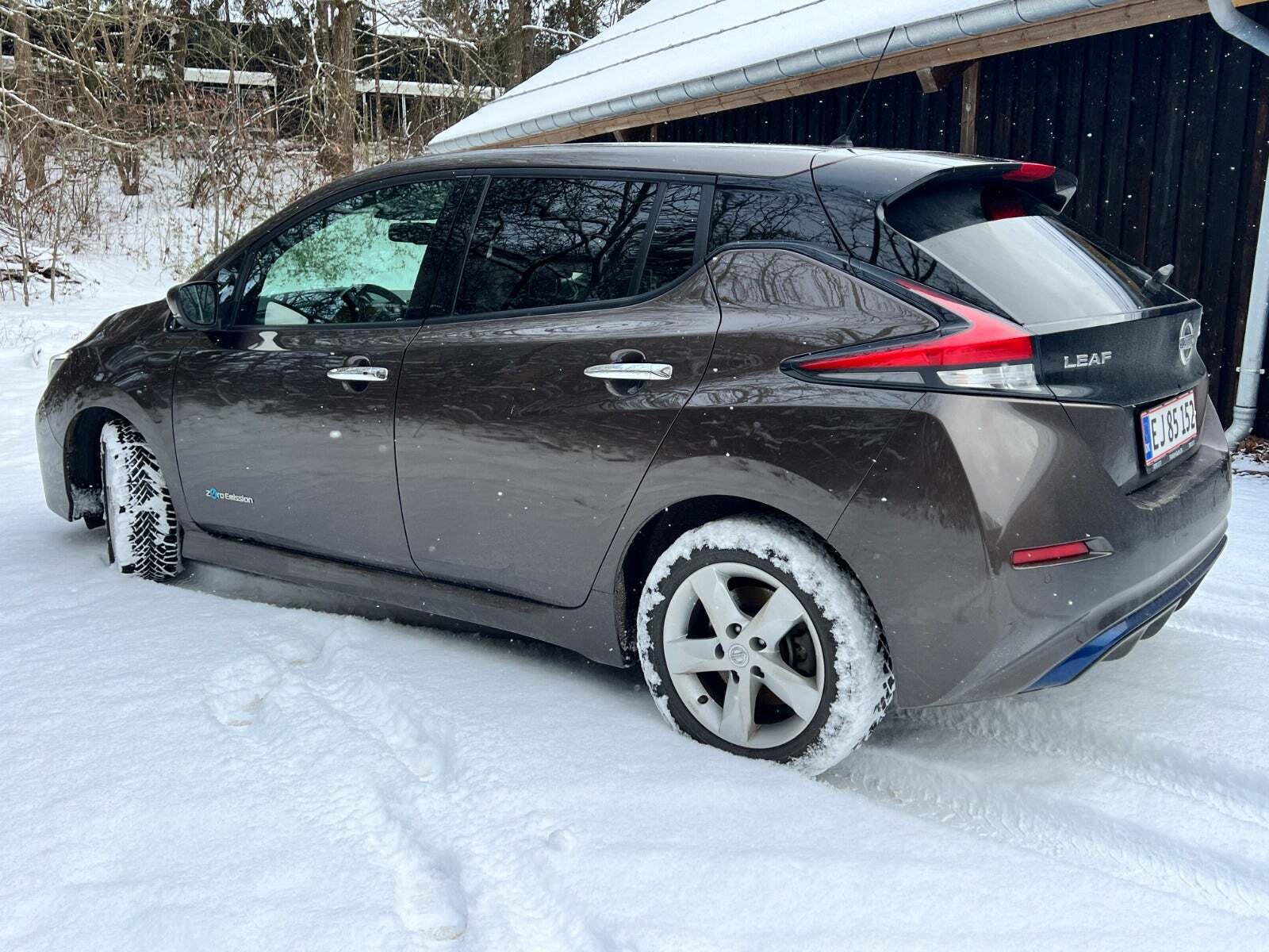 Brun Nissan Leaf fra 2019