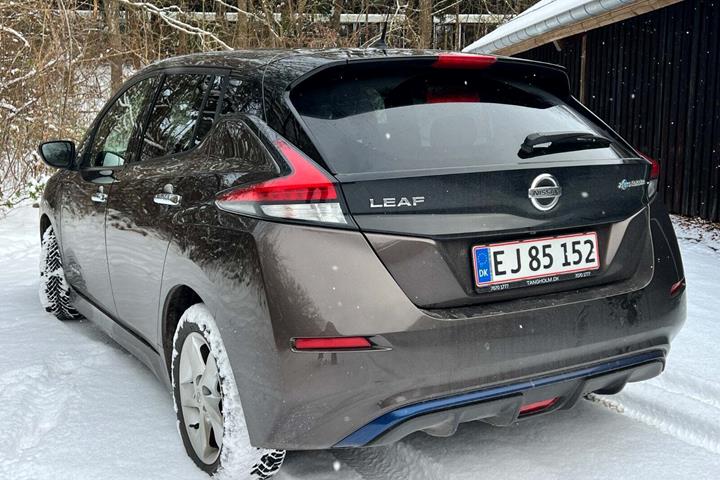 Brun Nissan Leaf fra 2019