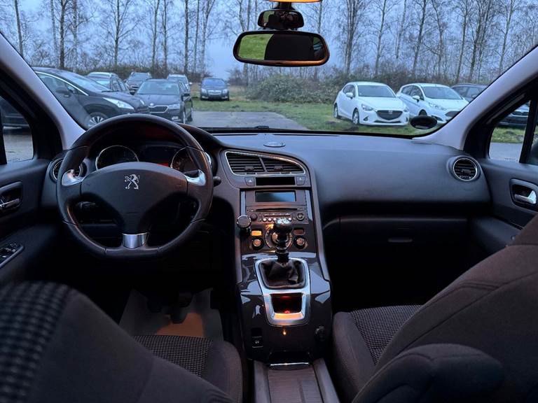 Peugeot 5008 2,0 HDi 150 Style 7prs
