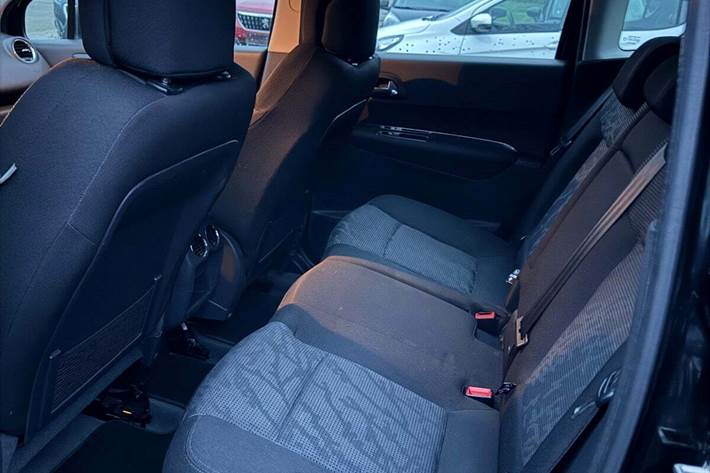 undefined Peugeot 3008 fra 2011