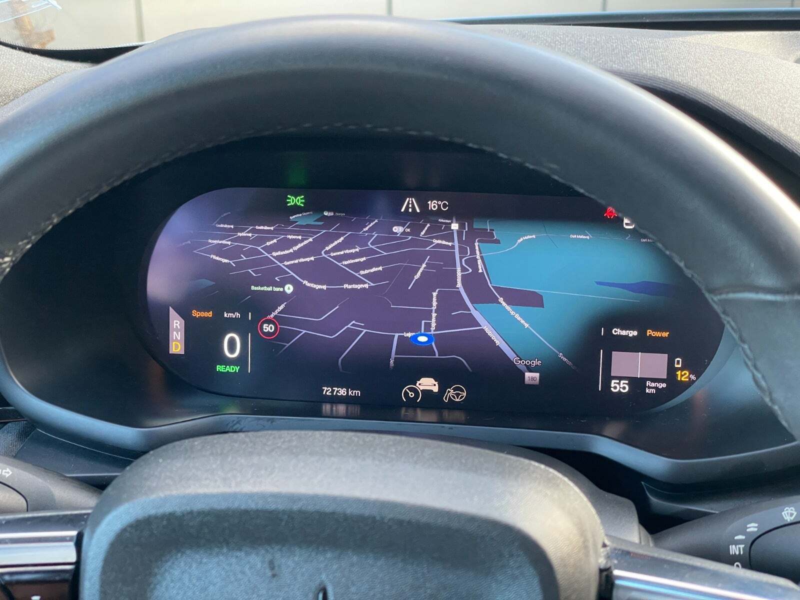 Grå Polestar 2 fra 2023