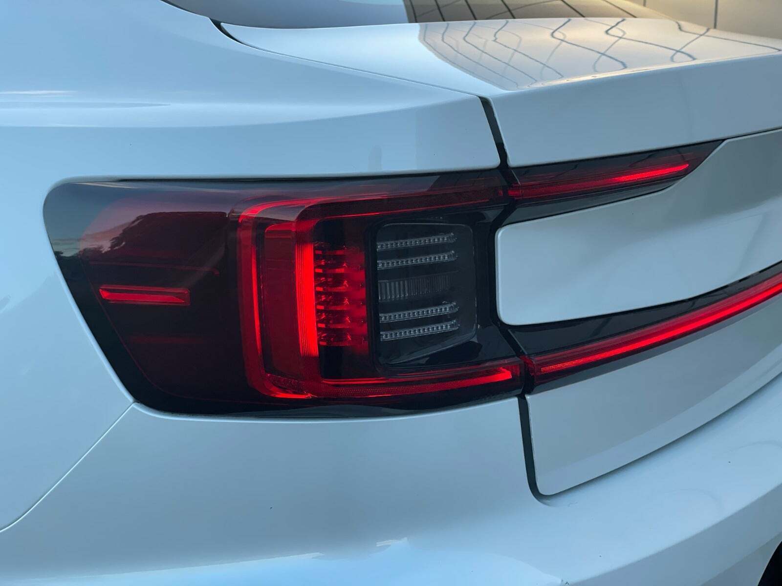 Hvid Polestar 2 fra 2023