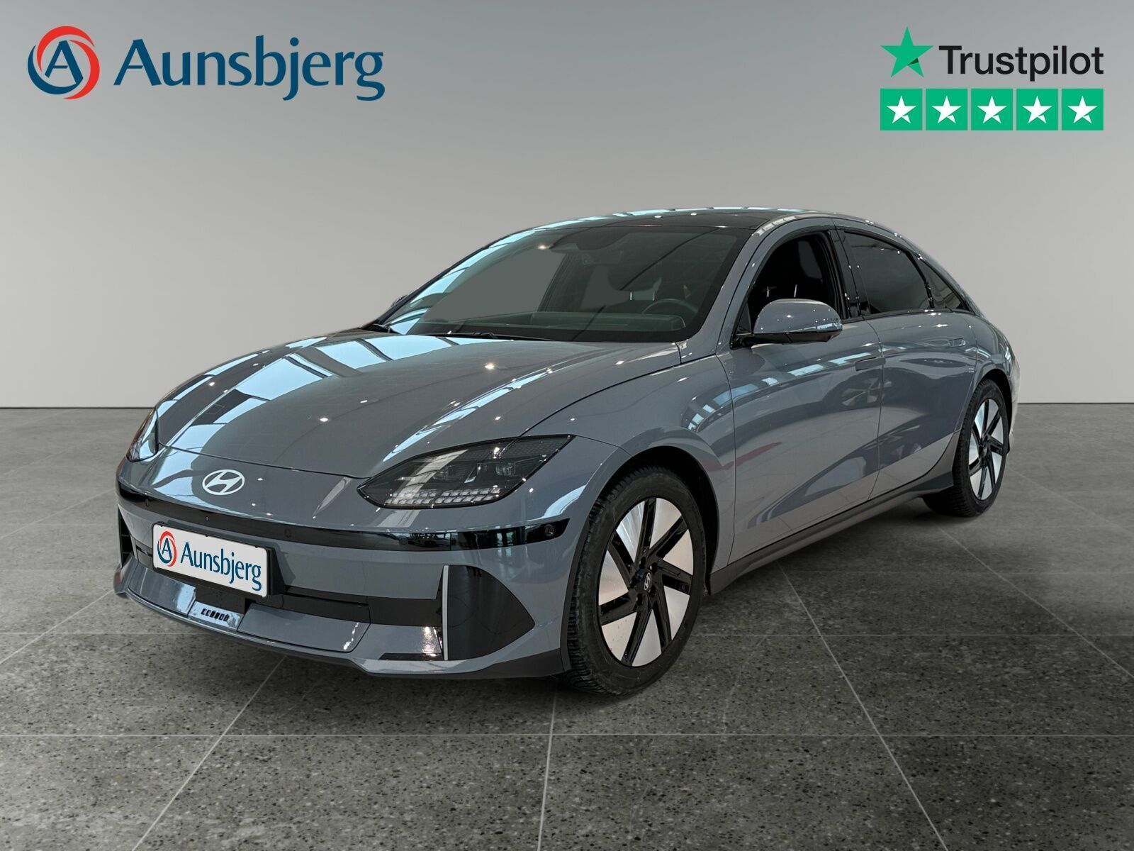 Blå Hyundai Ioniq 6 fra 2024