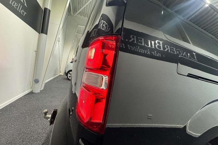 Sort Peugeot Expert fra 2021