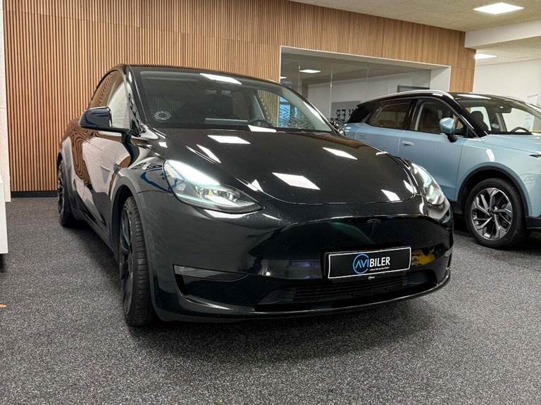 Tesla Model Y Performance AWD