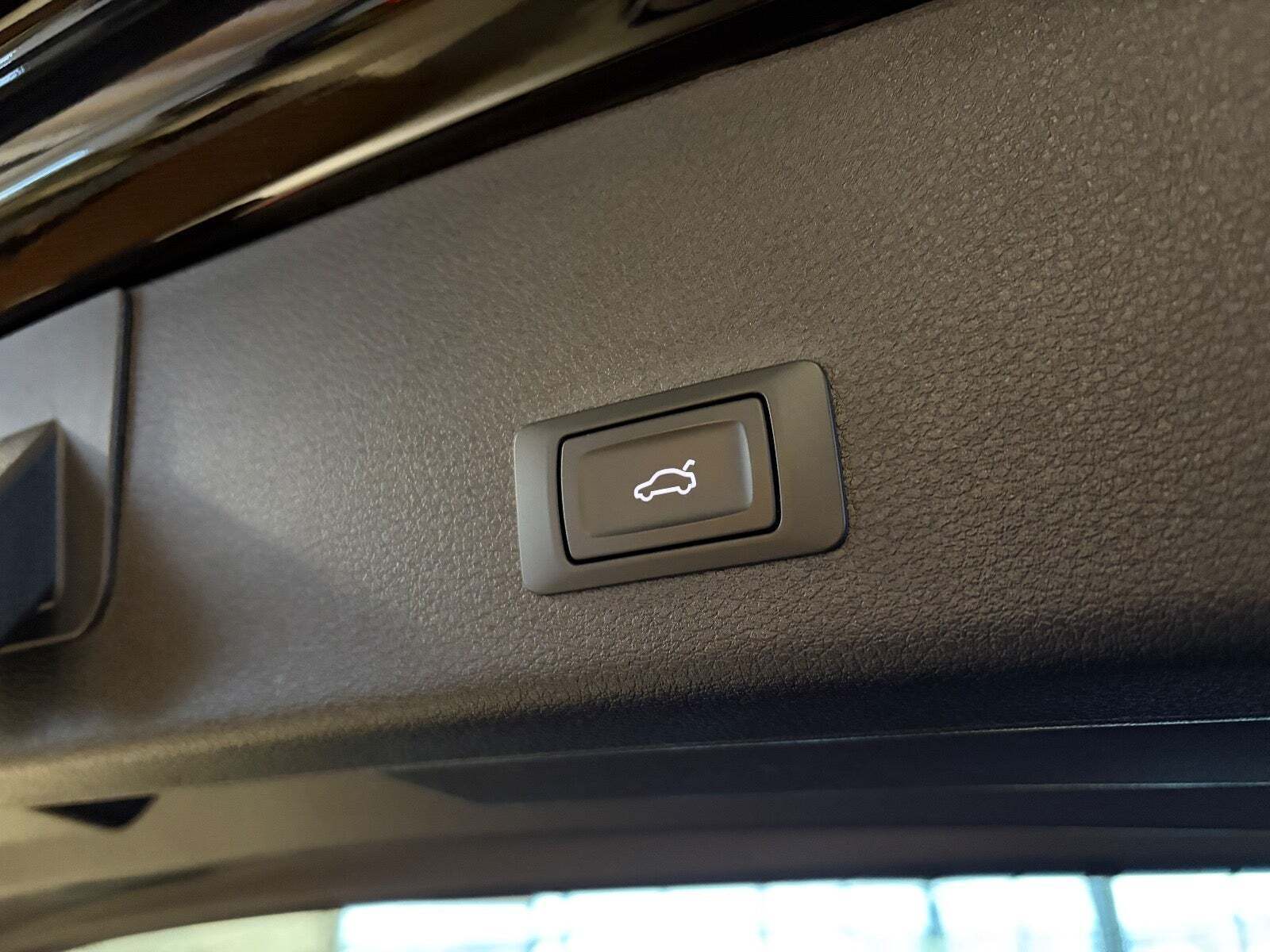 Sort Audi e-tron fra 2022