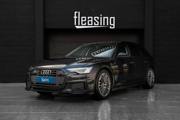 Sort Audi A6 fra 2020 set udefra