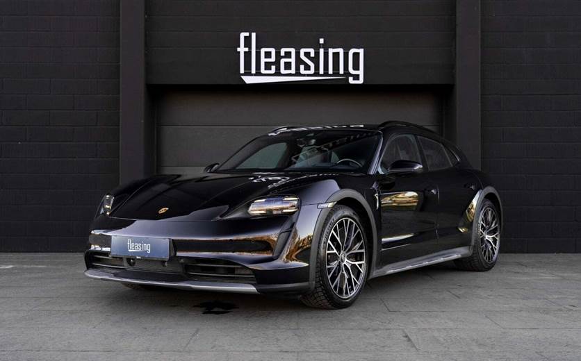 Porsche Taycan 4 Performance+ Cross Turismo