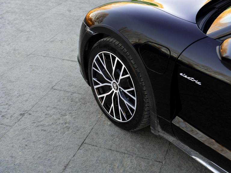 Porsche Taycan 4 Performance+ Cross Turismo