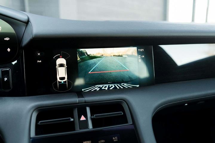 Sort Porsche Taycan 4 fra 2021
