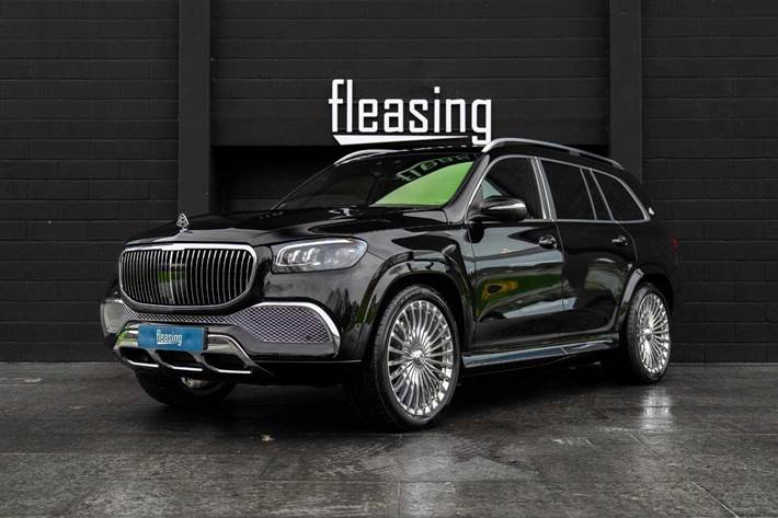 Sort Mercedes GLS600 fra 2023 set udefra