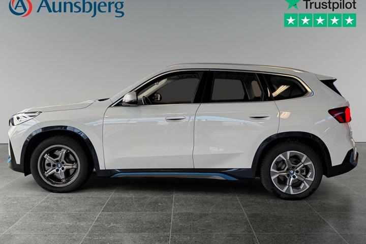 Hvid BMW iX1 fra 2023