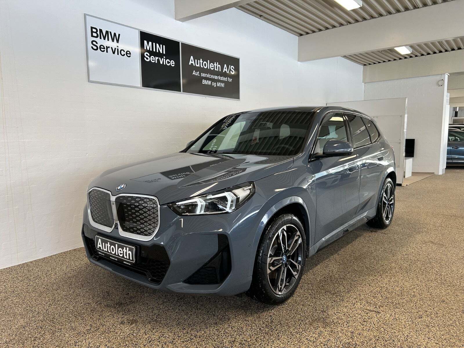 BMW iX1 xDrive30 Fully Charged M-Sport