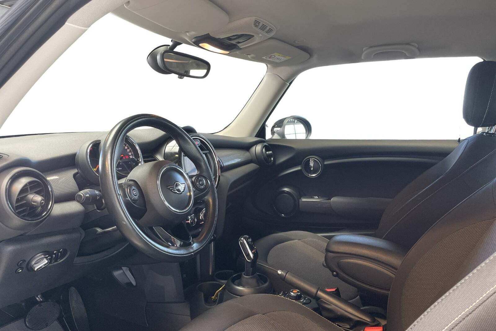 Mini Cooper 1,5 aut.