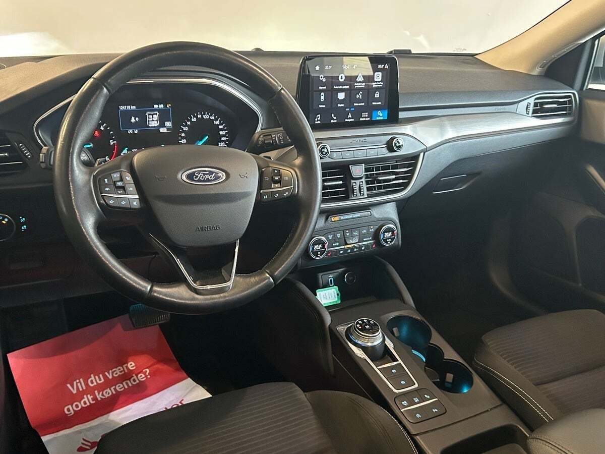 Grå Ford Focus fra 2019