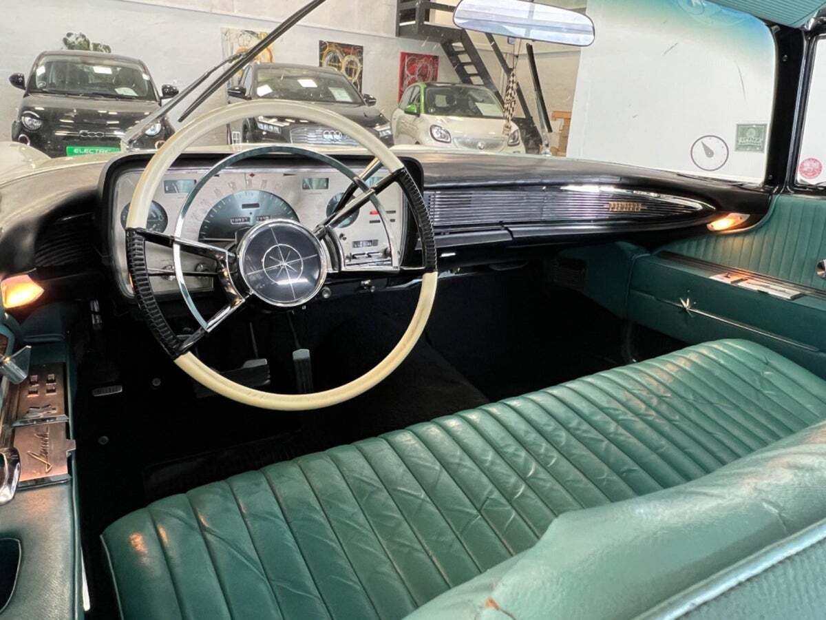 Lincoln Premiere 7,0 V8 Landau aut.