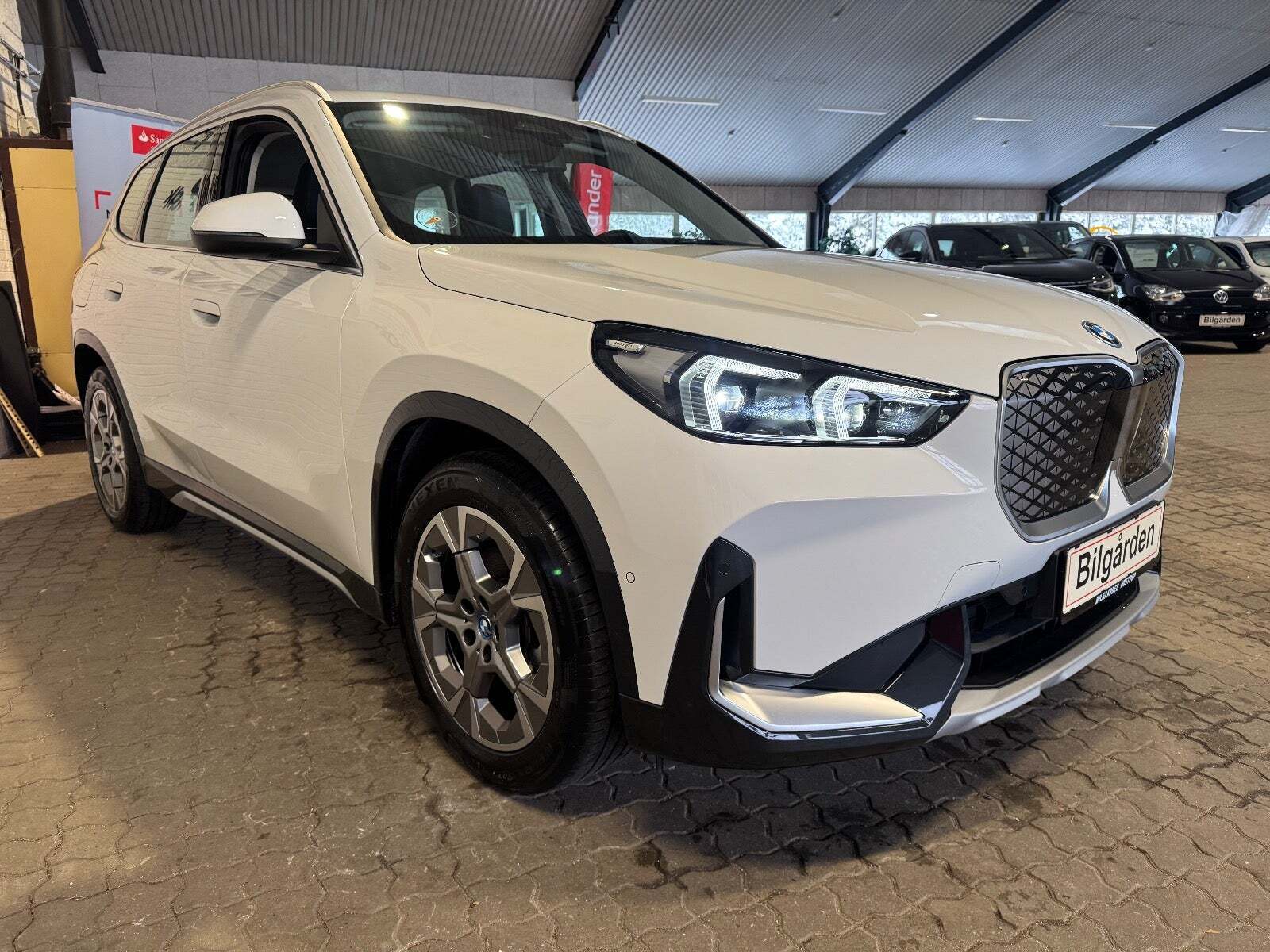 BMW iX1 eDrive20 X-Line