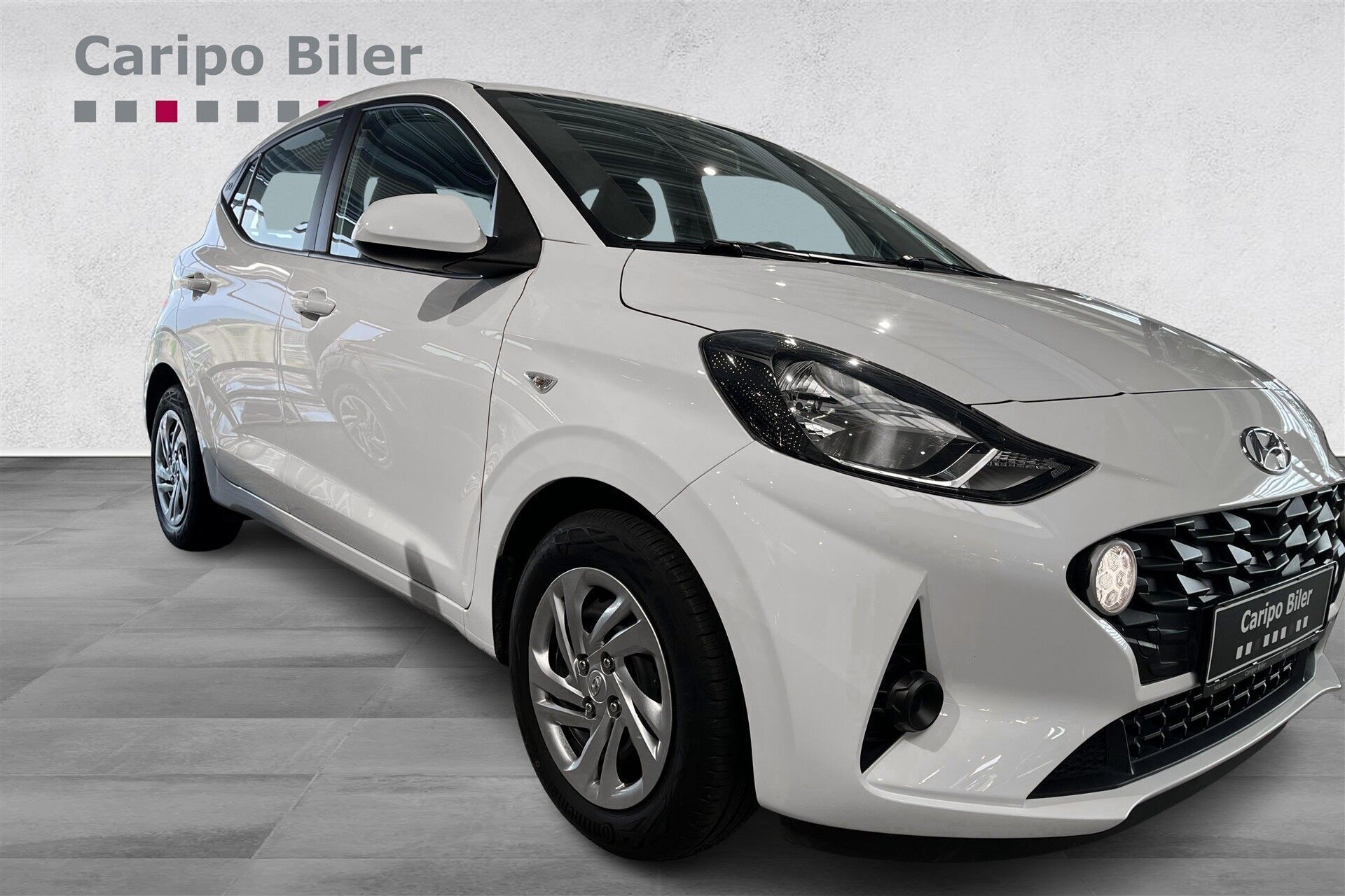Hvid Hyundai i10 fra 2023