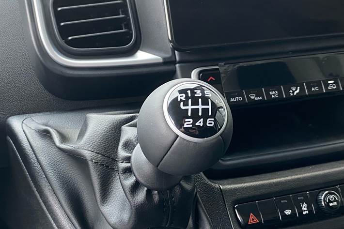 Grå Fiat Ducato fra 2027